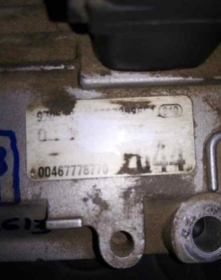 Fiat 1372613 0261204983 centralita motor uce punto