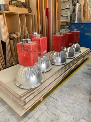 10 Focos de nave industrial  Precio por unidad