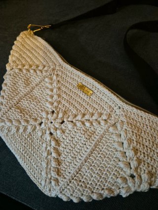 Bodycross crochet beige