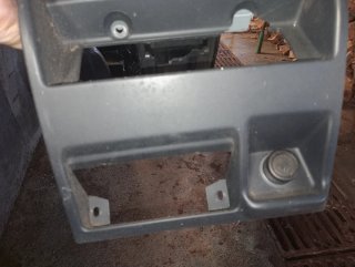 Consola Nissan Terrano 2