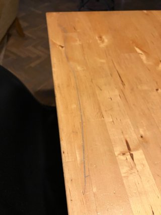 Mesa comedor madera + 4 replica silla Eames