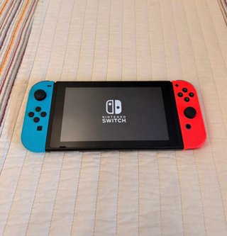 Nintendo Switch Azul y Rojo