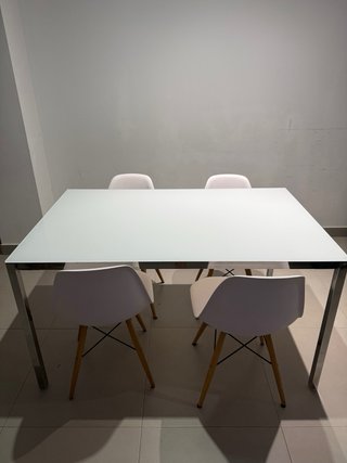 Mesa comedor TORSBY IKEA + 4 sillas