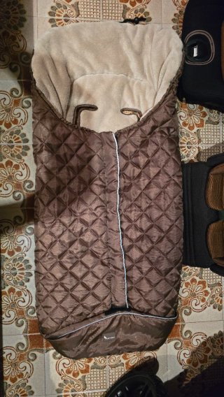 Cochecito de bebé y accesorios