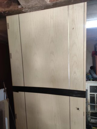 Puerta de habitación madera clara