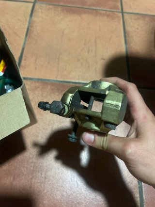 Pinza Freno Brembo Delantero Aerox