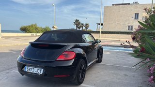 Volkswagen Beetle 2015 687973047