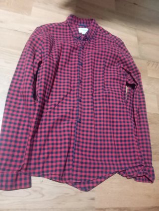 Camiseta cuadros roja y negra