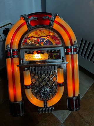 Jukebox Vintage Radio + Cassette Retro Decorativa
