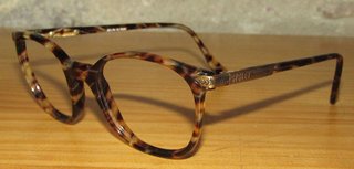 ANTIGUA MONTURA GAFAS SISLEY. RETRO VINTAGE.