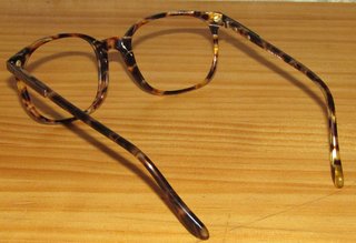 ANTIGUA MONTURA GAFAS SISLEY. RETRO VINTAGE.