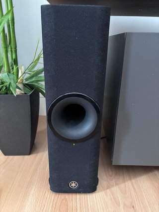 Yamaha YSP-2500 Barra de Sonido con Subwoofer