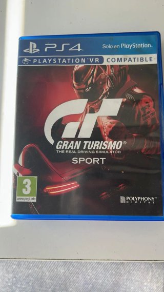 PS4 Gran Turismo Sport compatibile con VR