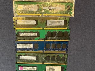 Lotto RAM DDR / DDR2 per PC Desktop – 8 moduli mis