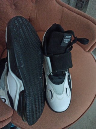 Zapatillas deportivas hombre negras y blancas