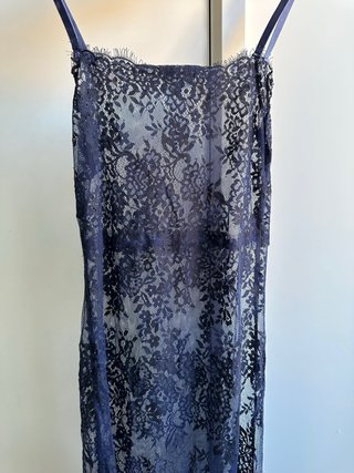 Abito lungo in pizzo blu