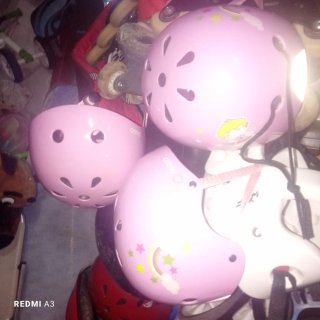 Cascos de deporte rosas