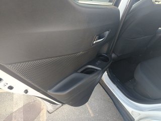 Toyota C-HR 1.8 125H Advance 90 kW (122 CV)
