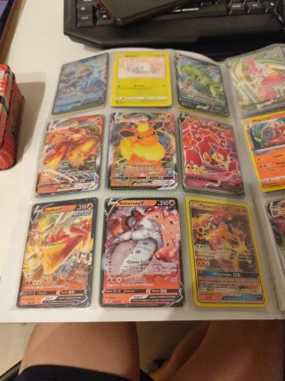 Álbum Pokémon Gigante