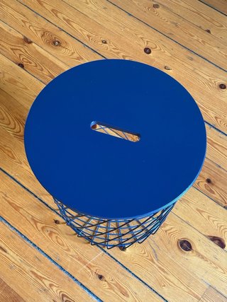 Mesa auxiliar redonda azul Ikea