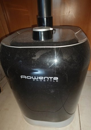 Plancha Vertical Rowenta Negra