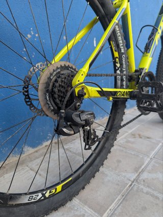 Bicicleta Giant ATX 27.5 Taglia M
