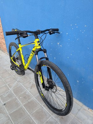 Bicicleta Giant ATX 27.5 Taglia M