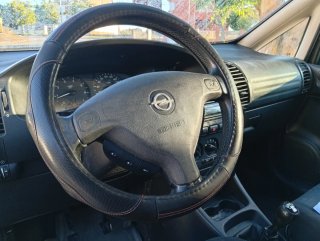 Opel Zafira 2002