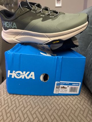 Zapatillas Hoka Beige y Verde