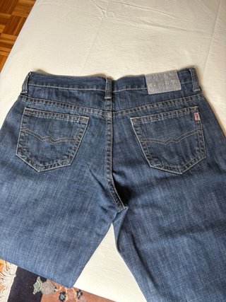 Pantalón vaquero azul chico New Caro, talla 42