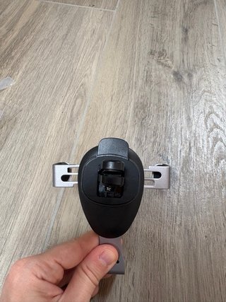 Porta cellulare auto Cellularline