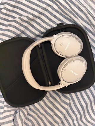 Bose QuietComfort 45 (QC45)