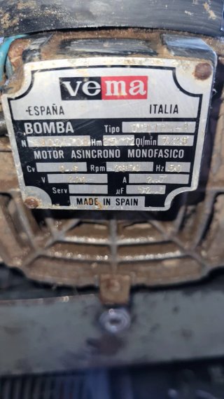 Bomba de agua con presurizador