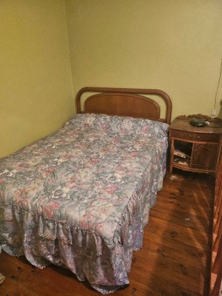 Cama de matrimonio con cabecero y colchón incluido