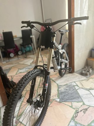 Bicicleta Ghost DH 9000