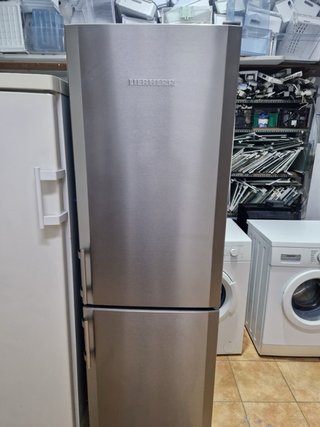Nevera Liebherr 1.80m x 54cm