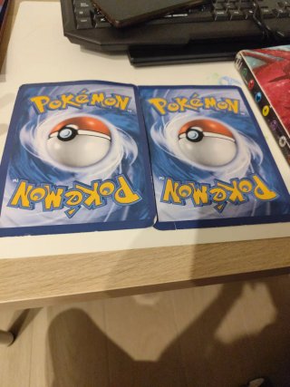 2 Cartas Pokémon Gigantes Lucario & Melmetal GX