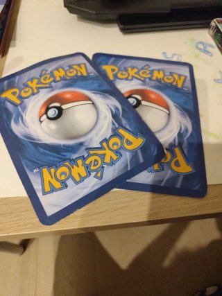 2 Cartas Pokémon Gigantes Lucario & Melmetal GX