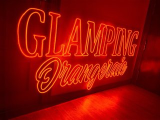 CARTELES EN NEON