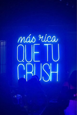 CARTELES EN NEON