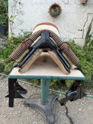 Montura Vaquera Asiento Profundo