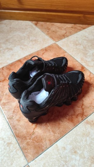 NIKE SHOX TL
