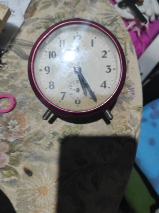 Reloj despertador antiguo