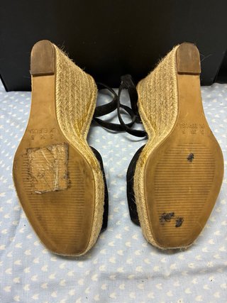Sandalias cuña