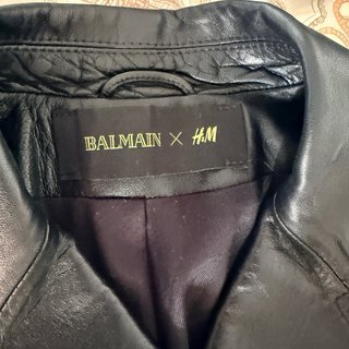 Chaqueta Cuero Balmain x H&M Negra