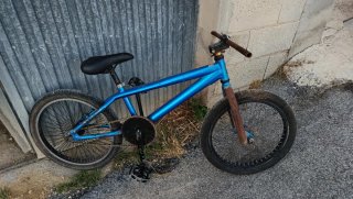 Bicicleta BMX Azul