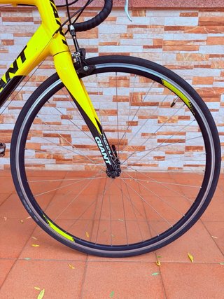Bicicleta de Carretera Giant  Del año 2017