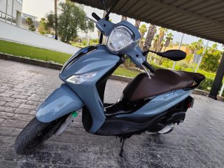 Piaggio Medley 125 Gris