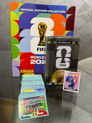 450 cromos Panini Mundial + Lata edición limitada