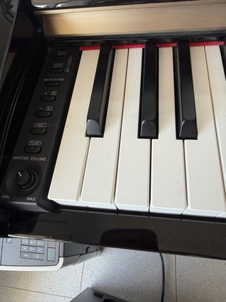 Piano Yamaha Arius